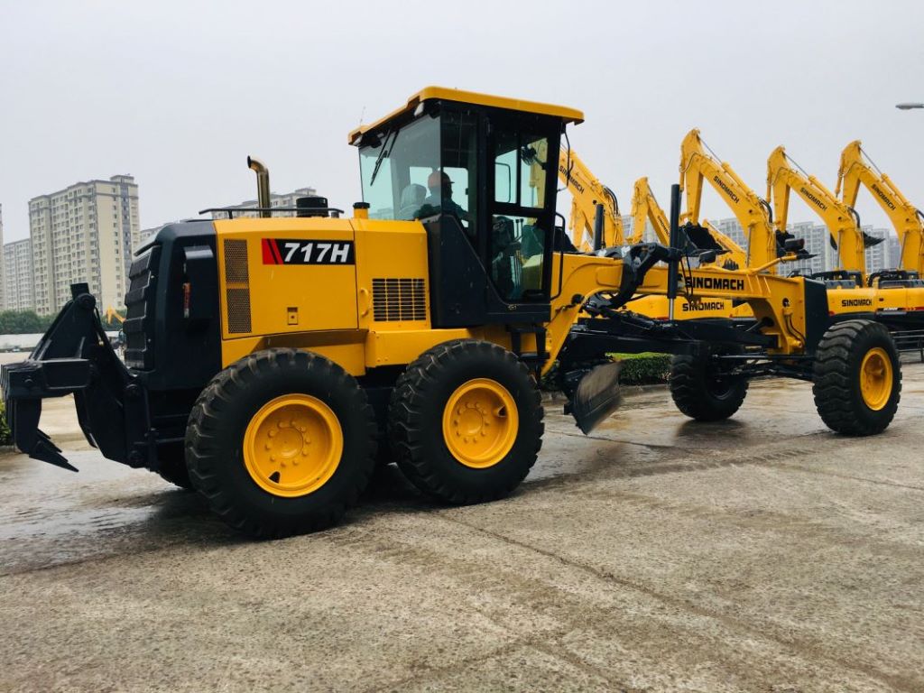 Construction-Machine-Changlin-170HP-Small-Motor-Grader-717h-with-Rear-Ripper-and-Front-Blade.jpg